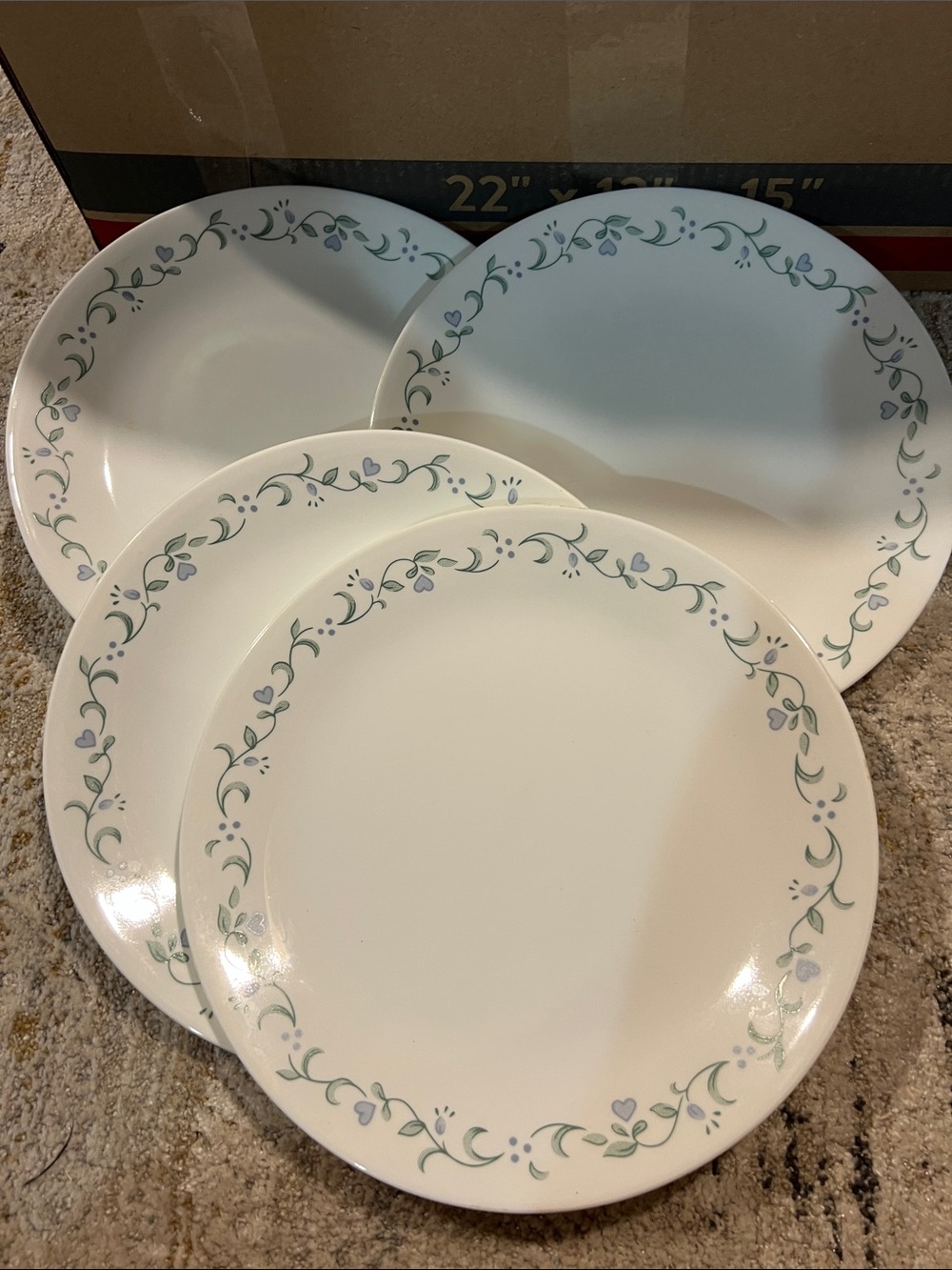 4 Corelle Country Cottage White and Green Round Glass Dinner Plate, 10.25